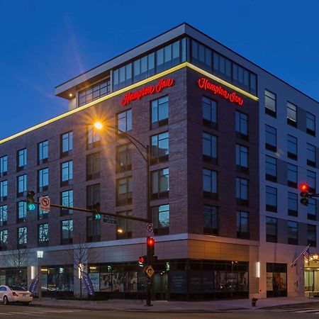 Hampton Inn Chicago North-Loyola Station, Il Екстериор снимка