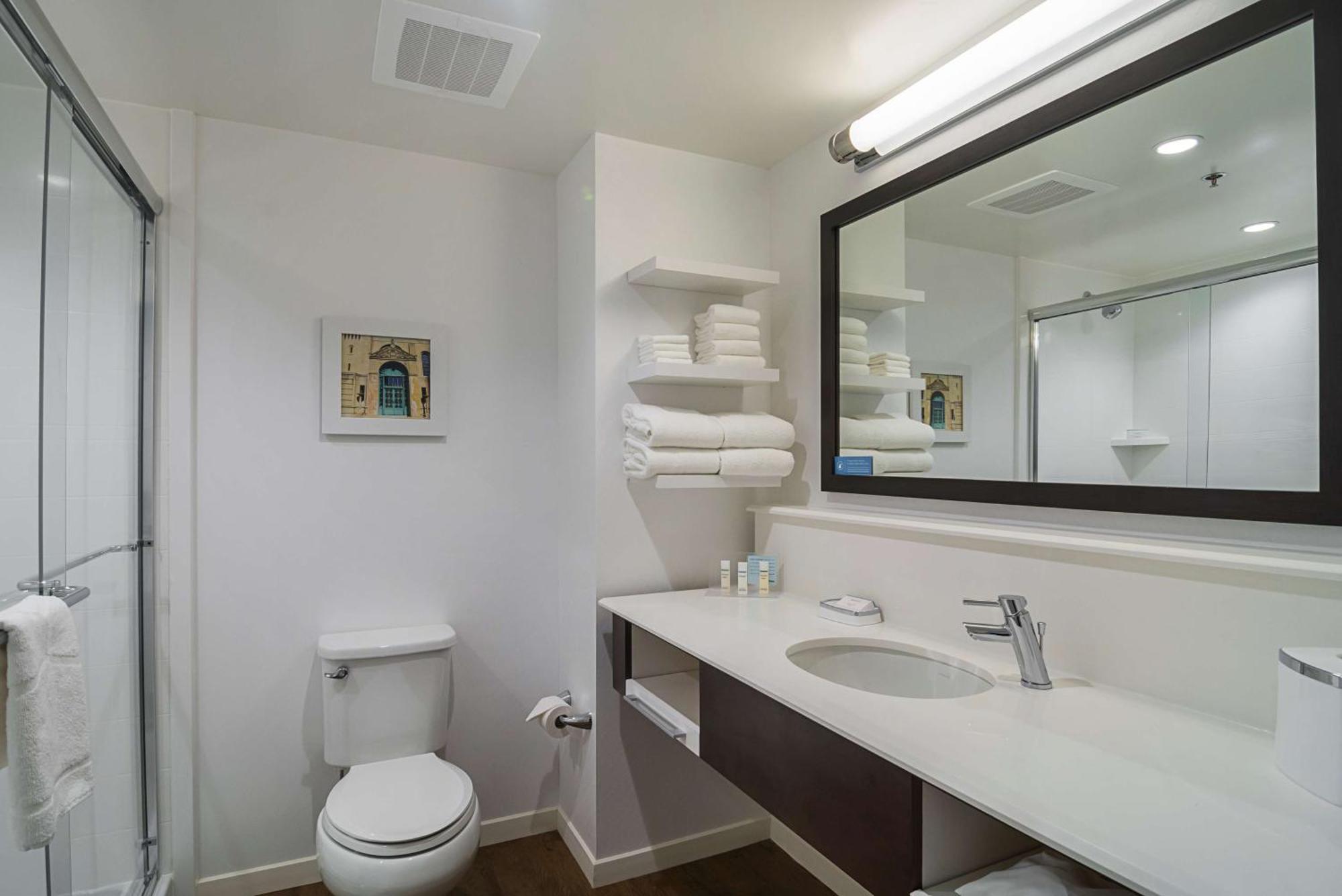 Hampton Inn Chicago North-Loyola Station, Il Екстериор снимка