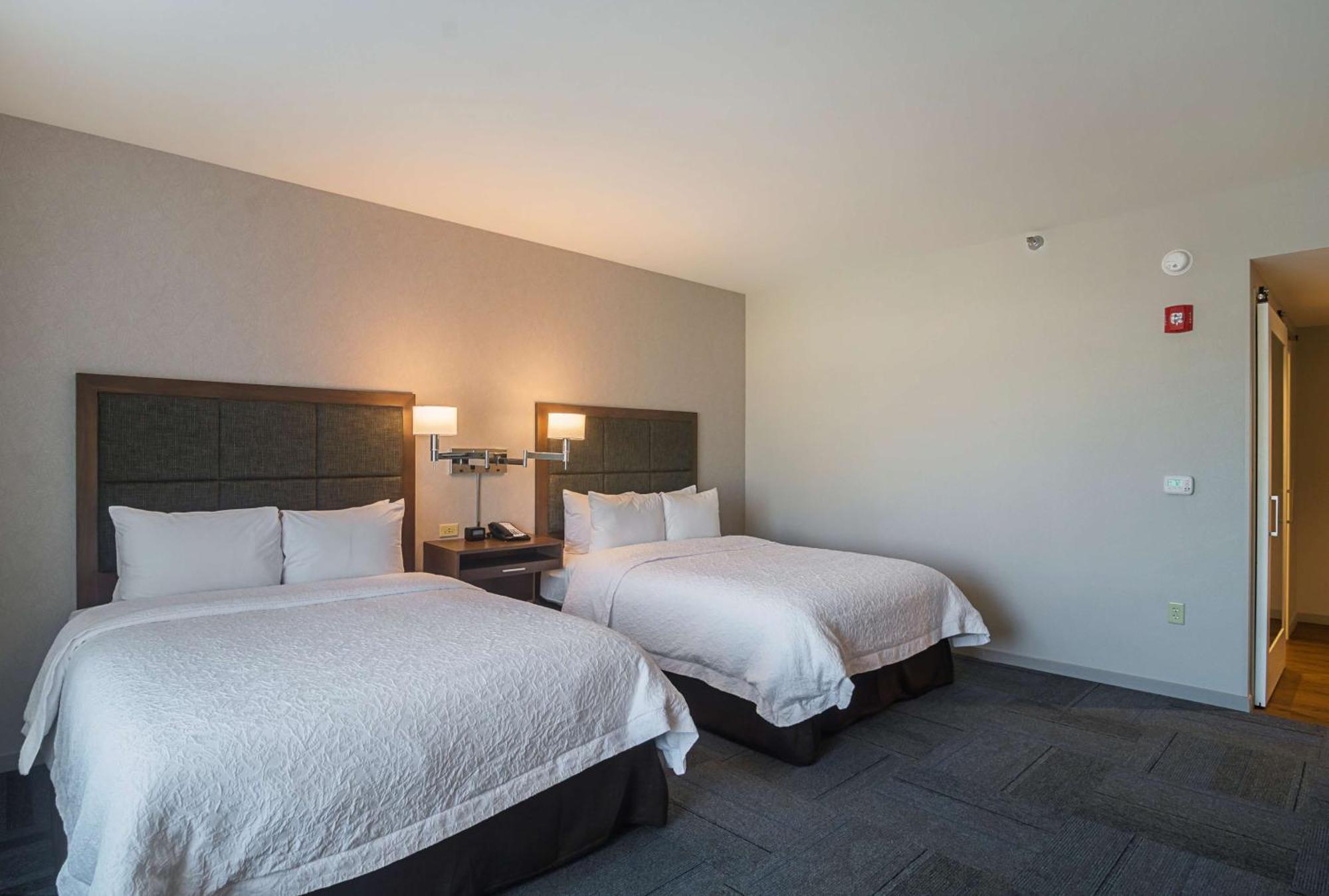 Hampton Inn Chicago North-Loyola Station, Il Екстериор снимка