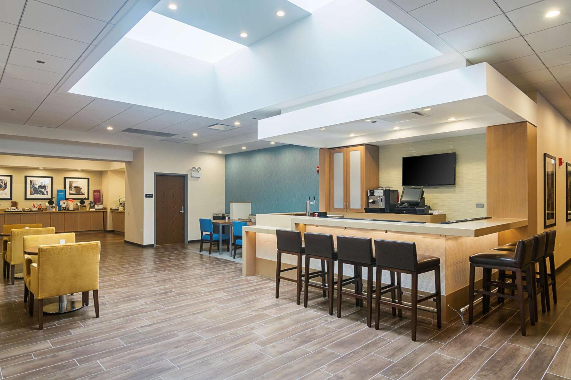 Hampton Inn Chicago North-Loyola Station, Il Екстериор снимка