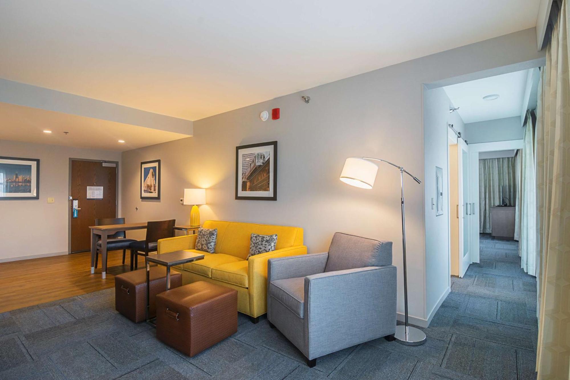 Hampton Inn Chicago North-Loyola Station, Il Екстериор снимка