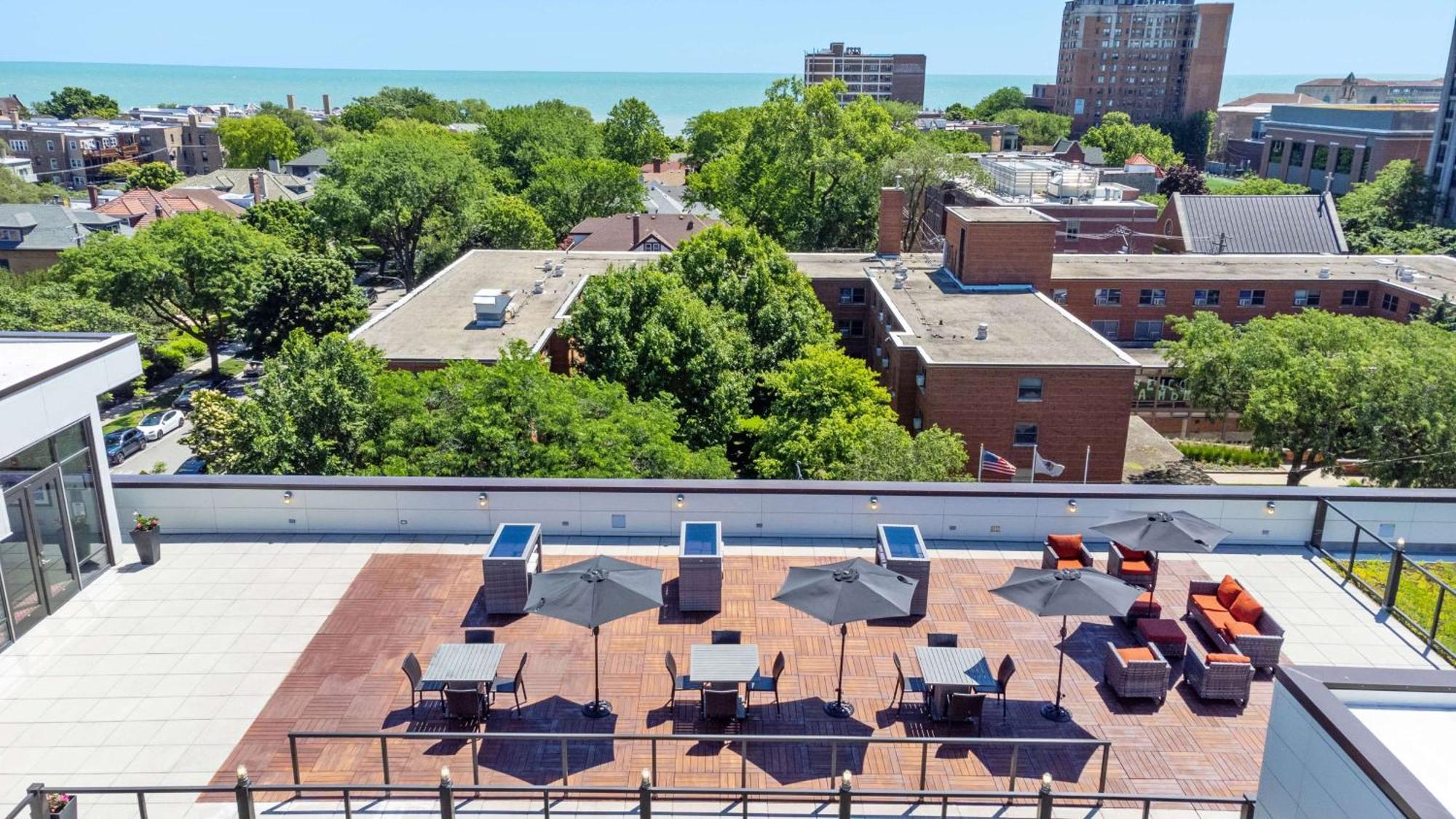 Hampton Inn Chicago North-Loyola Station, Il Екстериор снимка