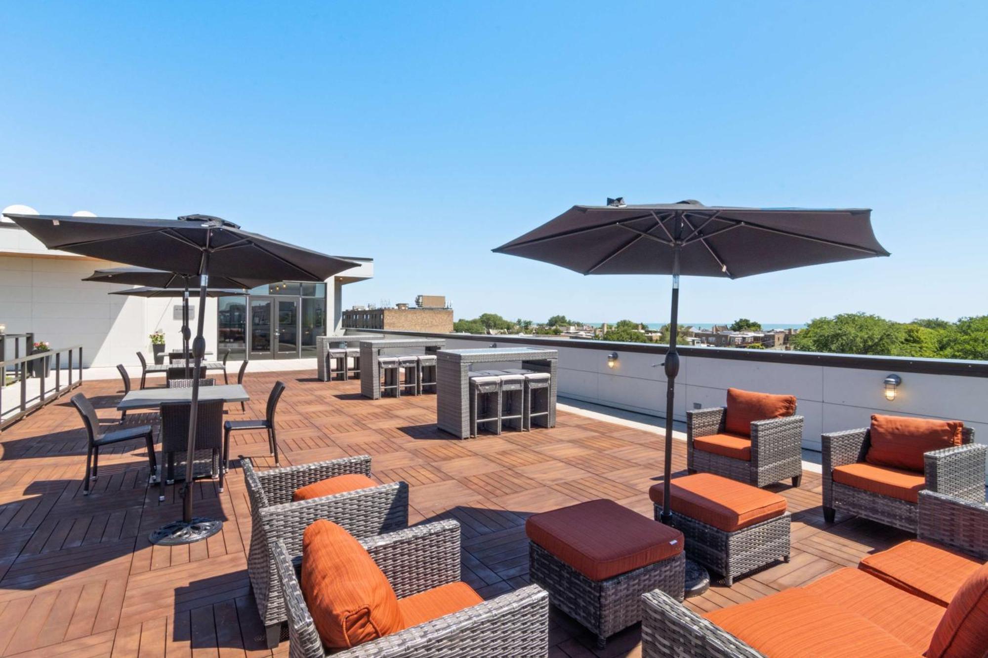 Hampton Inn Chicago North-Loyola Station, Il Екстериор снимка